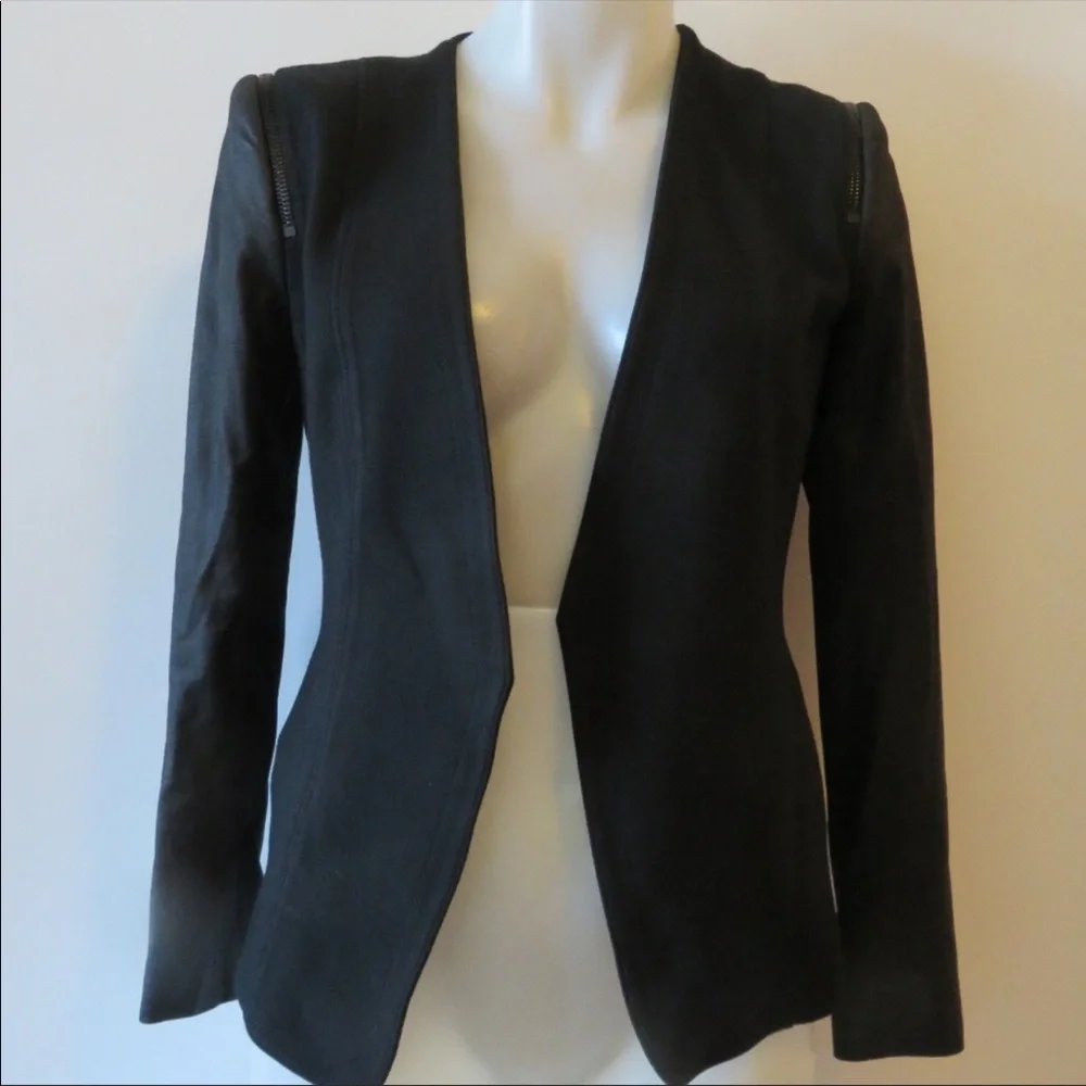 THEORY blazer with leather sleeves - Picture 2 of 6